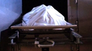 Vecinii l-au dat disparut, iar el era mort de cateva saptamani in casa