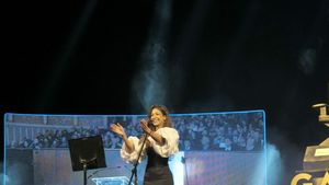 Apariție de gală pe scena Operei Naționale! Ioana Dichiseanu, într-un recital emoționant: ”Tatăl tău, de acolo de sus, sigur este alături de tine!”