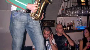 Saxofonistul DJ Dax de la Divertis sufera de o forma rara de cancer!