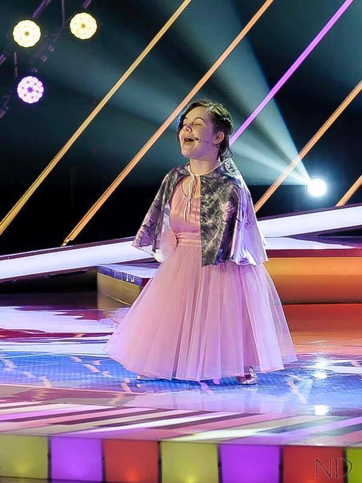 LORELAI, fetiţa fără mâini care a făcut senzaţie la ”Românii au talent”, mesaj pentru GIGI BECALI! Ce a făcut-o să spună asta în public