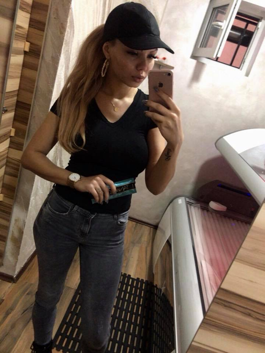 Beyonce de România se bucură din plin de vestea că nu are cancer! Cum s-a fotografiat în urmă cu puţin timp