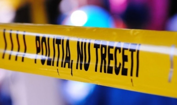 Crimă odioasă la Drobeta Turnu Severin. Fost inspector de la Finanțe, ucis cu peste 20 de lovituri de cuțit de către propriul fiu