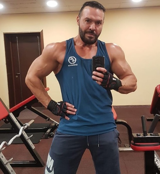 Cornel Păsat trage din greu la sală