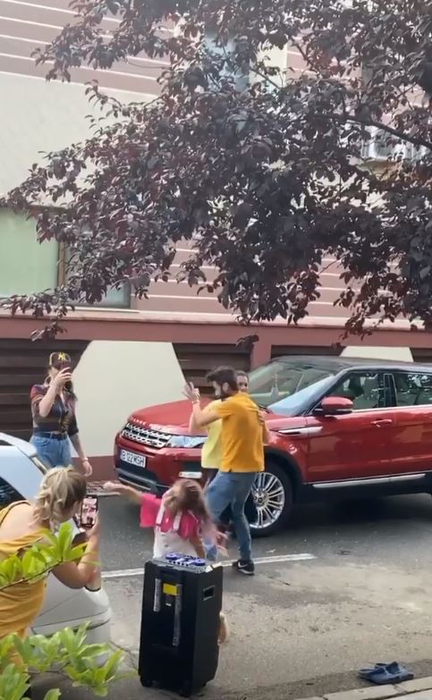 Misha, petrecere restrânsă de ziua ei, iar fostul soț nu a lipsit! Cum a surprins-o Connect-R pe fosta lui soție