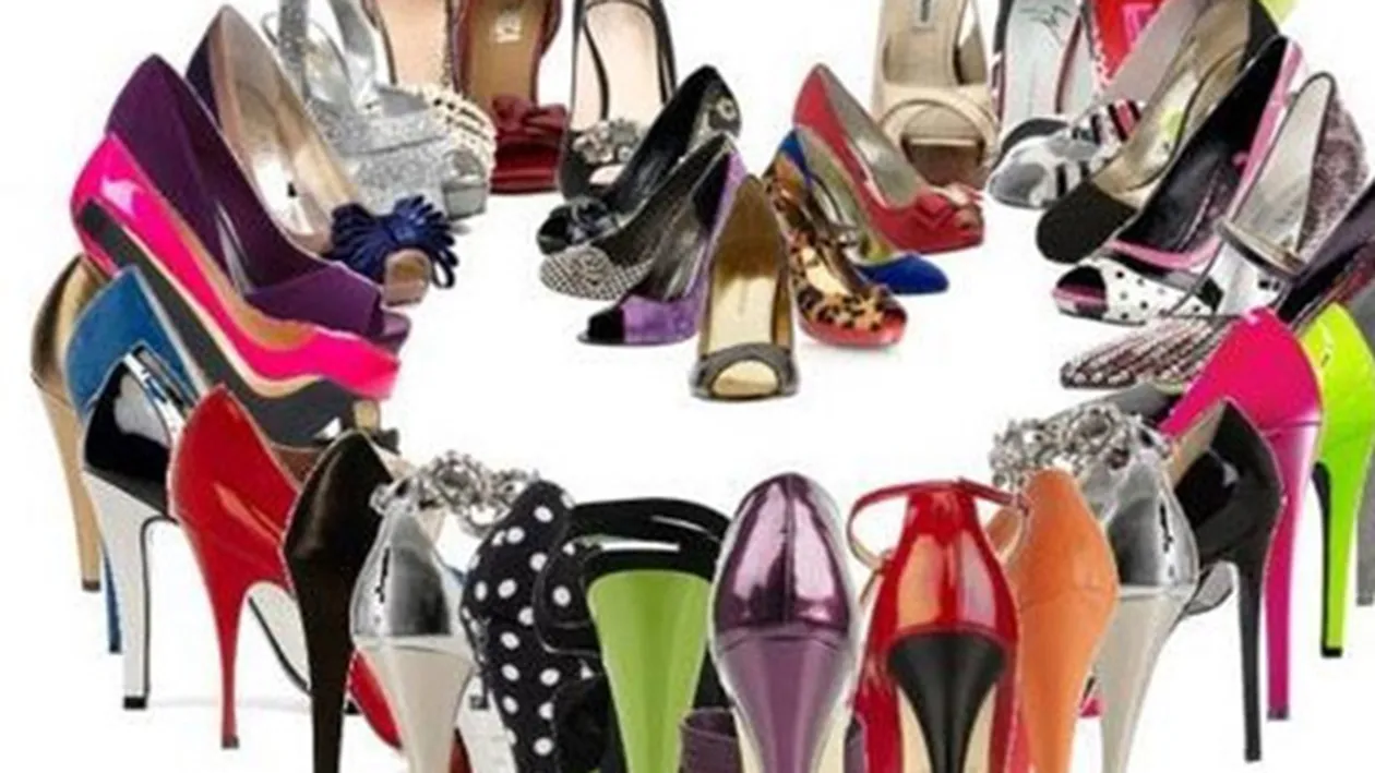 Fite de fite! O singura pereche de sandale a unei vedete face cat o vila de lux!