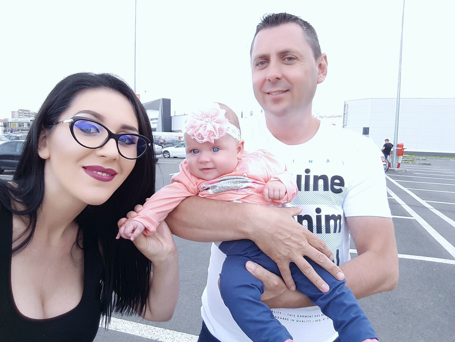 Dana Roba este extrem de mândră de fetiţa ei