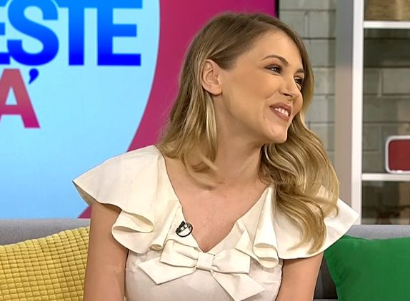 Andreea Ibacka, prima apariție cu burtica la vedere. Vrea să nască natural