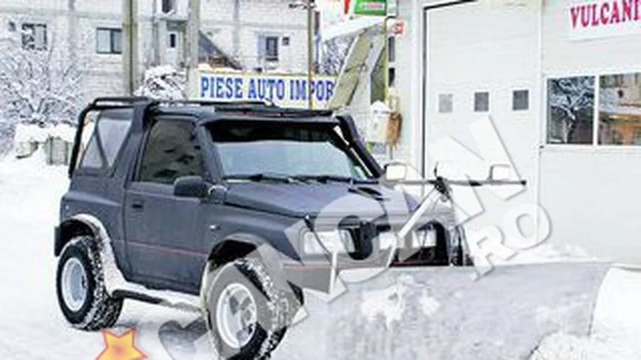 Si-a dotat Jeep-ul cu lama de deszapezire