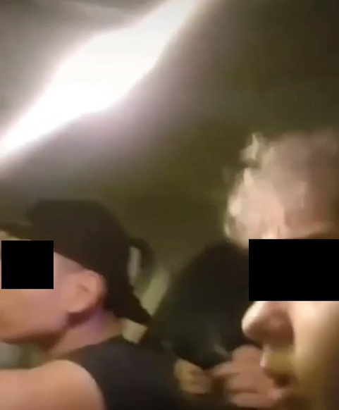 Puștii teribiliști au gonit pe străzile din Craiova, cu mașinile de poliție după ei