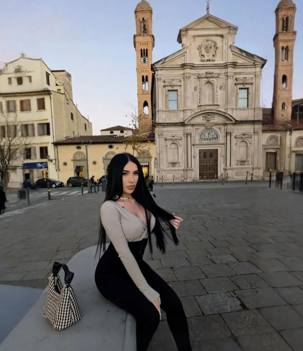 Mira, femeia pe care Jaguarul a ispitit-o/ sursă foto: Instagram