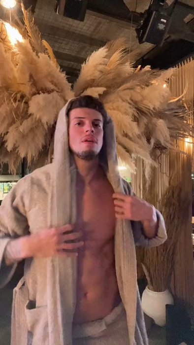 Cine este ispita Alberto Grecu de la Insula Iubirii 2026. Sursa foto: TikTok