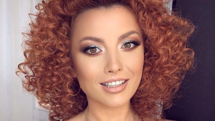 Zi specială pentru Elena Gheorghe: "Păi, s-o luăm cu începutul…” Ce a postat artista