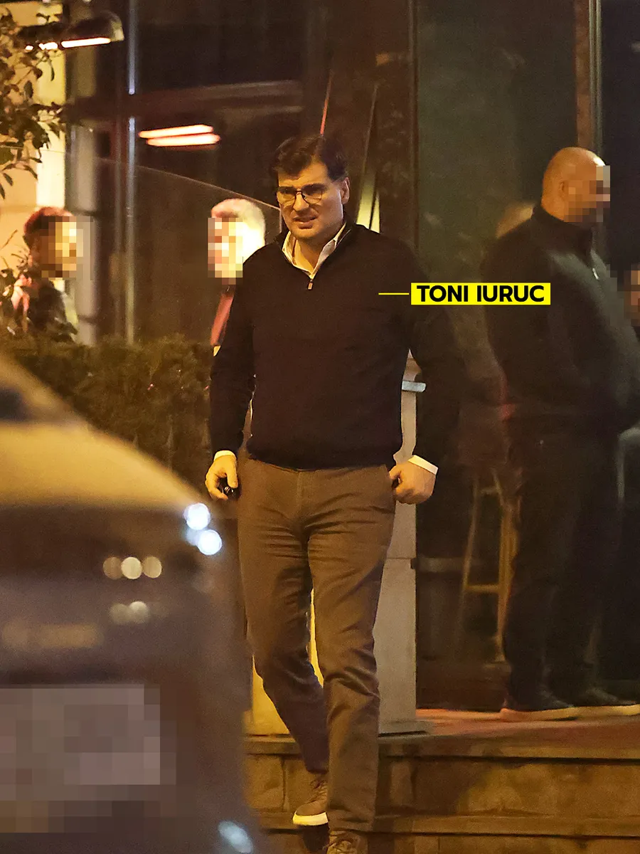 Toni Iuruc se retrage spre mașină