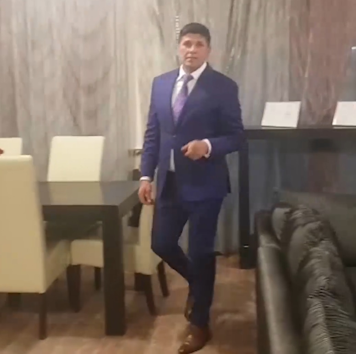Îl mai știi pe Stelian Ogică?! Cum arată acum „Spaima Loteriei” și cu cine se iubește, după ce s-a retras din showbiz