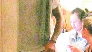 L-au prins pe Beckham la masaj thailandez!