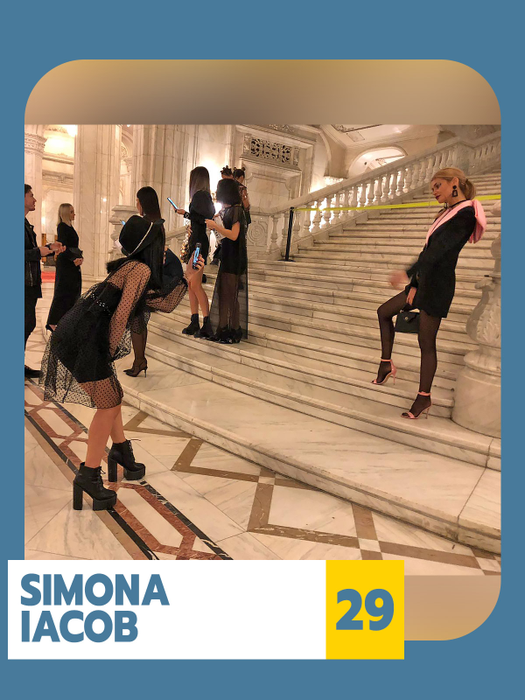 Sexy-vedetele din TOP 30 care au revoluționat arta fotografiei pe plajă! EXPLOZIV! Antonia, Lora, Jojo… Pffooaa!