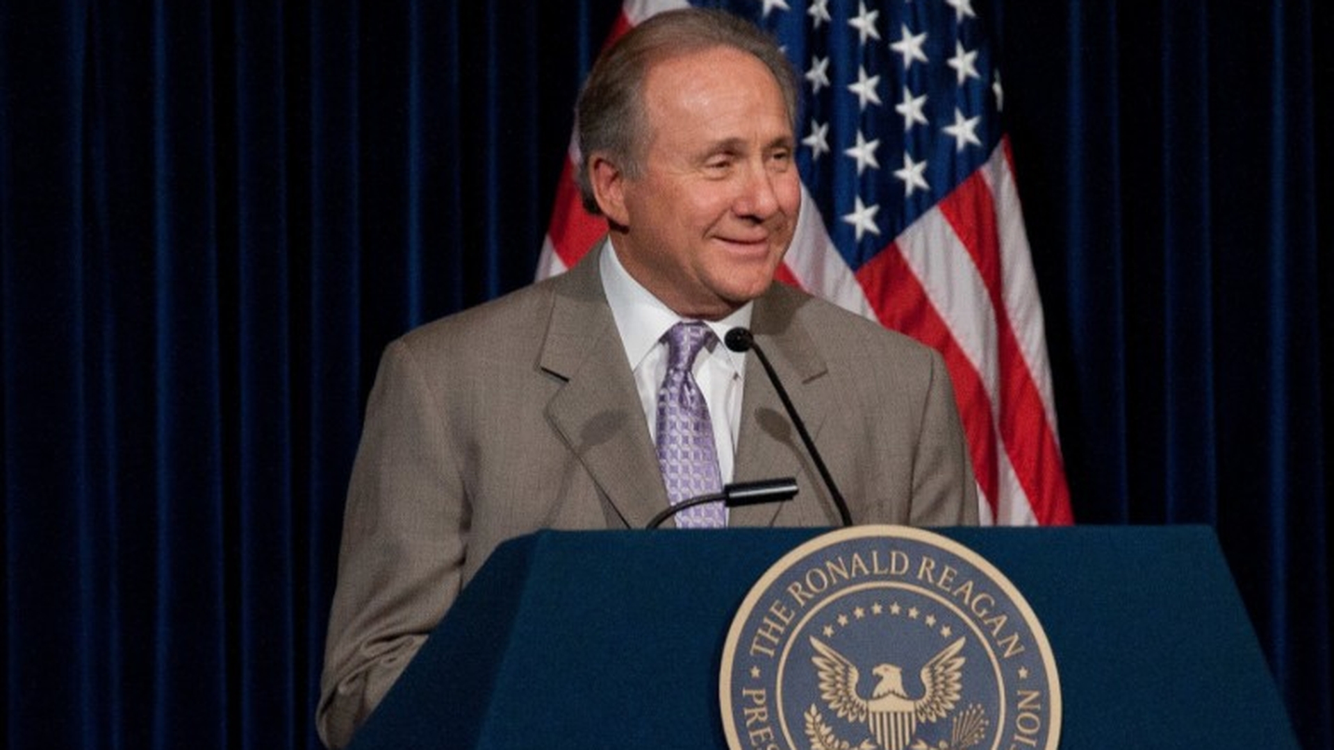 Cine a fost Michael Reagan, fiul cel mare al lui Ronald Reagan. Analistul politic a murit la 80 de ani
