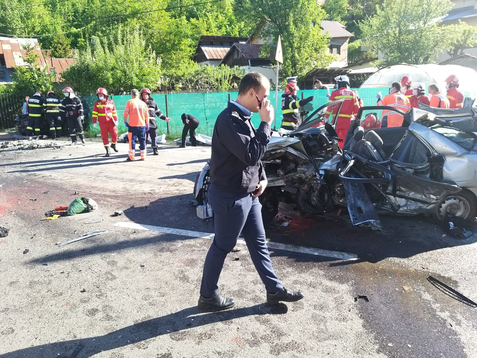 Accident grav cu 5 morți pe DN1, în zona Nistorești ( sursa foto ISU )