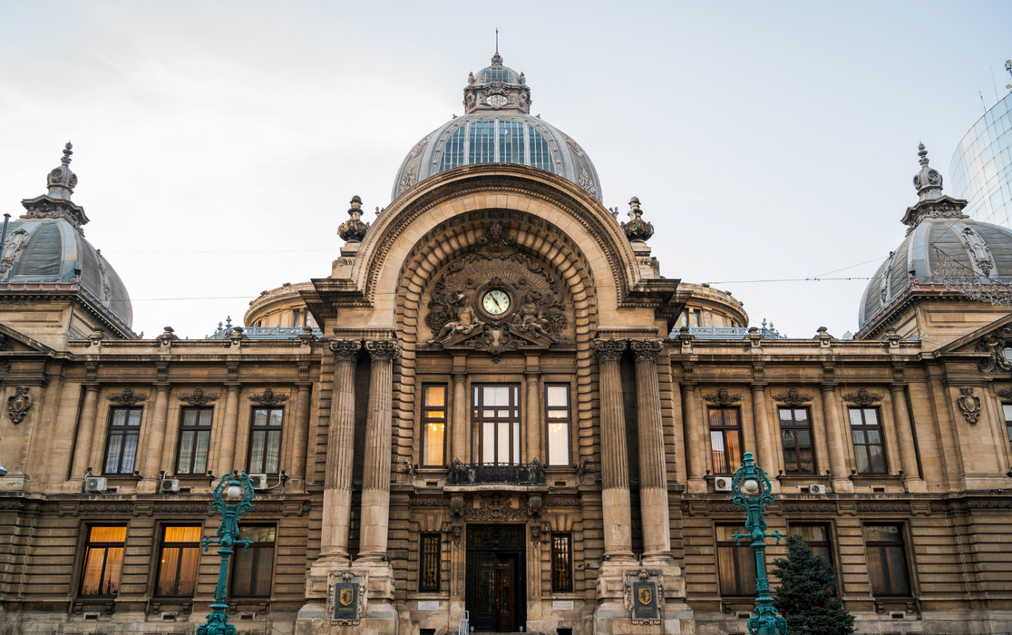 Orașul din România lăudat în presa din Marea Britanie. Mii de turiști îl vizitează anual