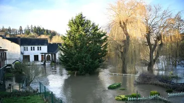 Furtuna Herminia a făcut ravagii! Puhoaie cum nu s-au mai văzut de peste 40 de ani, în Franța