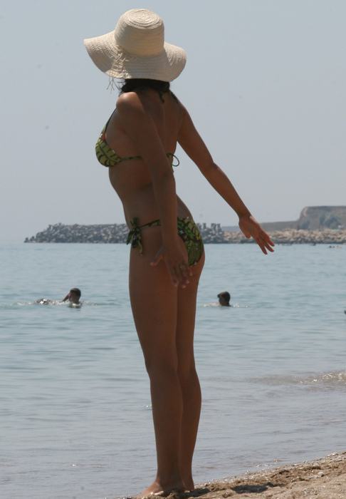 Avem singurele imagini cu Andra Măruță în costum de baie. Cum arată trupul ei, de fapt, și de ce îl ascunde