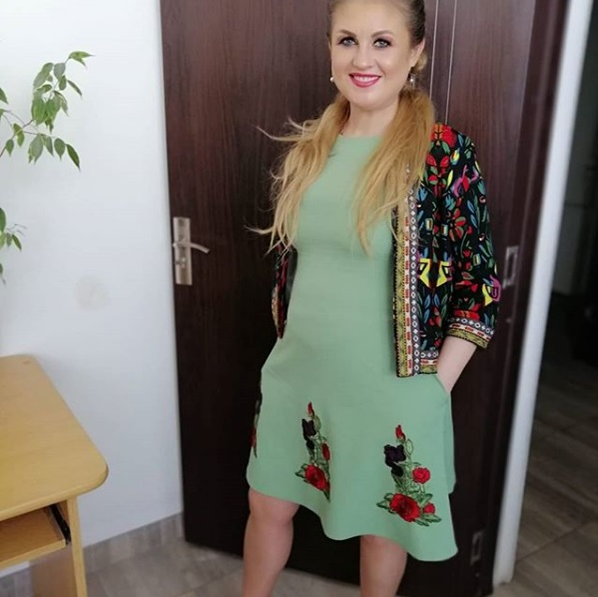 Cântăreața de muzică populară Ioana Pricop este însărcinată în trimestrul al doilea.