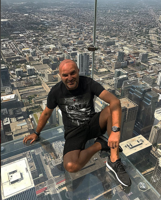 Dan Capatos a privit eclipsa din America! Reacţia fabuloasă a unui fan invidios: „Poate…”