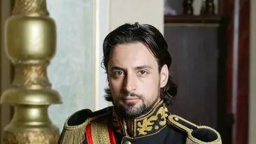 Amor ca-n telenovele! E inca insurat, dar Denis Stefan a cerut-o in casatorie pe bebelusa. Vezi cand si-au planificat nunta