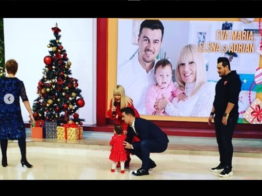 Elena Udrea, dezvăluiri emoționante despre viața de mămică: “De când s-a născut Eva, plâng săptămânal”. Cum o sprijină logodnicul ei, Adrian Alexandrov
