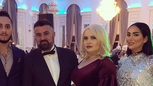 Viorica de la Clejani îi face concurenţă la siluetă Margăi! Artista slăbeşte văzând cu ochii