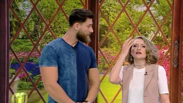 Fostul asistent al Mirelei Vaida le-a arătat-o tuturor pe iubita lui! Blonda lui Robert Popescu e foarte sexy