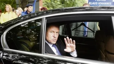 Maşina blindată cu care se plimbă KLAUS IOHANNIS e demnă de filmele cu ROBOCOP! Ce ascunde în interior