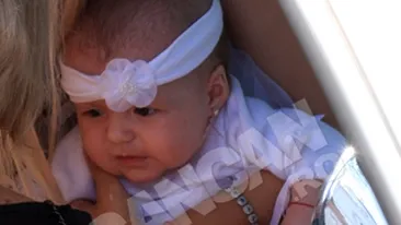 Andreea Antonescu si-a botezat fiica! Slujba a durat o ora si a fost cu usile inchise