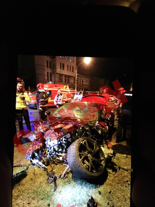 Mario Iorgulescu, accident rutier cu un Aston Martin DBS. Imagini dramatice de la faţa locului