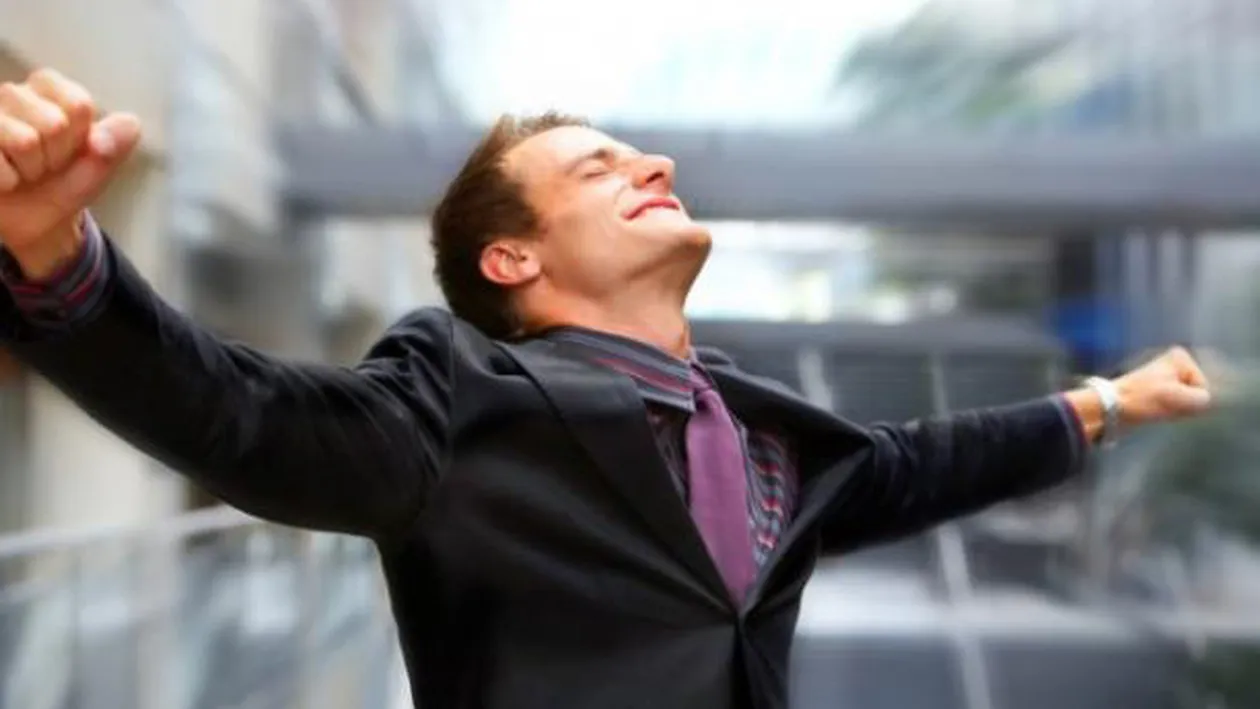 Cum vor munci romanii in 2016! Afla calendarul liberelor pentru salariati!