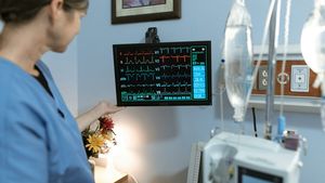 Un cunoscut trapper român, în comă la spital! E în stare gravă, după o bătaie încasată pe litoral: „Are 1% șanse”