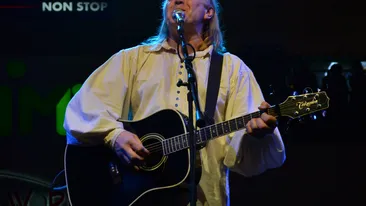 Bland in colinde, dur in realitate! Hrusca spune ca il va vizita pe Seicaru atunci cand acesta va invata sa respecte colegii!