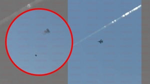 Încă o dronă a pătruns în România! Momentul în care avionul F-16 o doboară a fost filmat