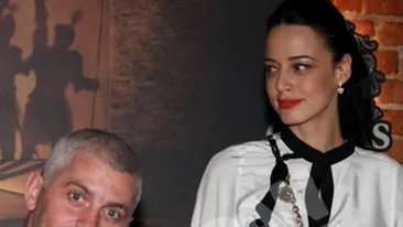 Iantu a scos-o din incurcatura.  Ce trucuri foloseste Andreea Raicu ca sa-l evite pe Chirila la un eveniment monden?