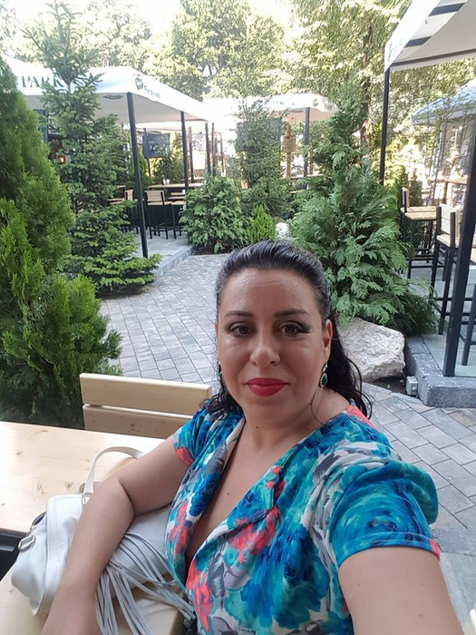 OANA ROMAN  a dezvăluit ce ar schimba la fizicul ei şi în cine s-ar reîncarna:,,Mi-aş dori să am picioare mai lungi…‘’
