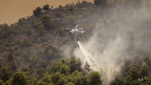 Zeci de mii de oameni, evacuați. Incendii devastatoare în Spania și Franța