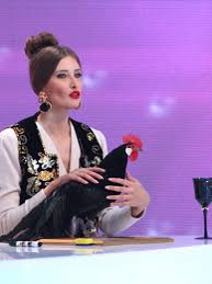 Iulia Albu, o prezență greu de ignorat în showbiz