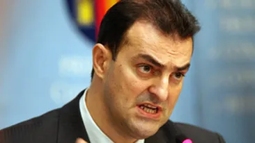 Cum incerca primarul Clujului sa acopere urmele spagilor? Avea intalniri conspirative in parcarea primariei si 17 telefoane mobile!
