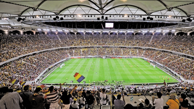Presa straina lauda Bucurestiul: "National Arena arata perfect, numarul maidanezilor s-a redus"