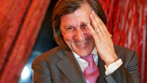 Prima imagine cu ILIE NĂSTASE, după scandalul dintre BRIGITTE şi amanta lui! Uite pe cine ţine în braţe fostul tenismen