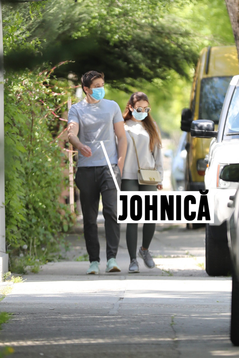 Johnică și ”Prințesica” din Pașcani au luat-o la pas prin cartierul milionarilor