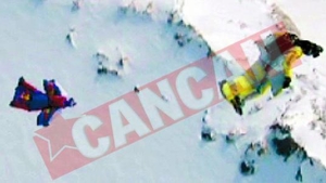 Traieste dupa ce a cazut de la peste 1.800 m