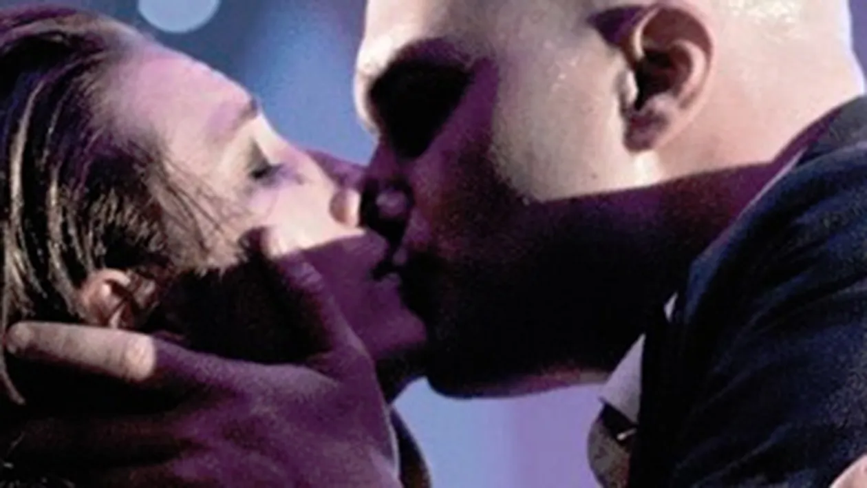 Dan Cruceru a fost la piesa in care joaca Bendeac si Adela Popescu! Actorii au fost fabulosi