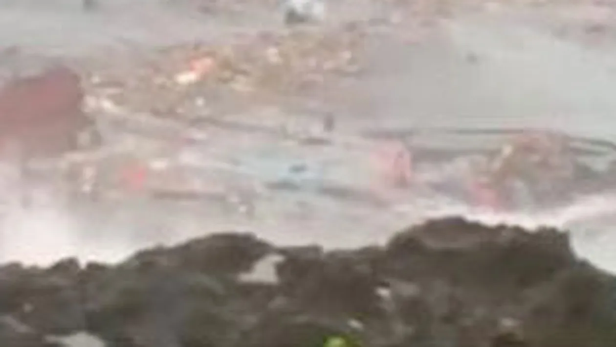 VIDEO Peste 50 de imigranti clandestini  s-au inecat in largul insulei Craciunului