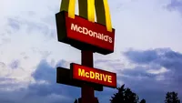 Motivul ireal pentru care un tânăr a fost amendat la drive-thru McDonald's. Ce a făcut înainte de a-și primi comanda